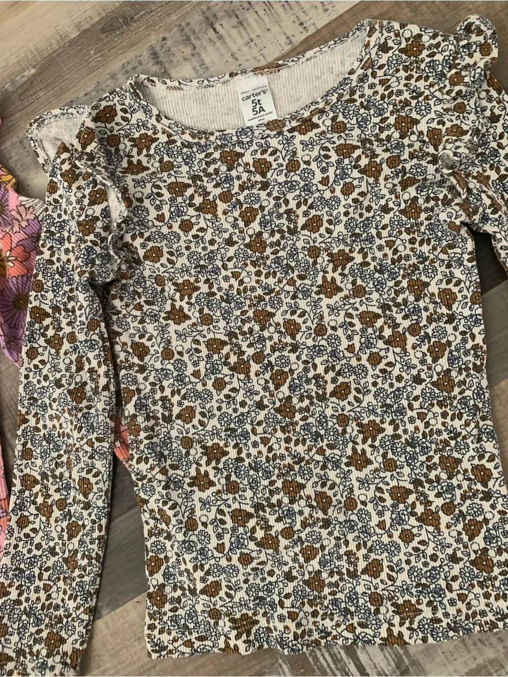 2 Adorable girls long sleeve shirts Sz 5/6
